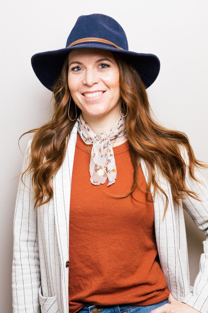 mimica blasco — hair and makeup artist